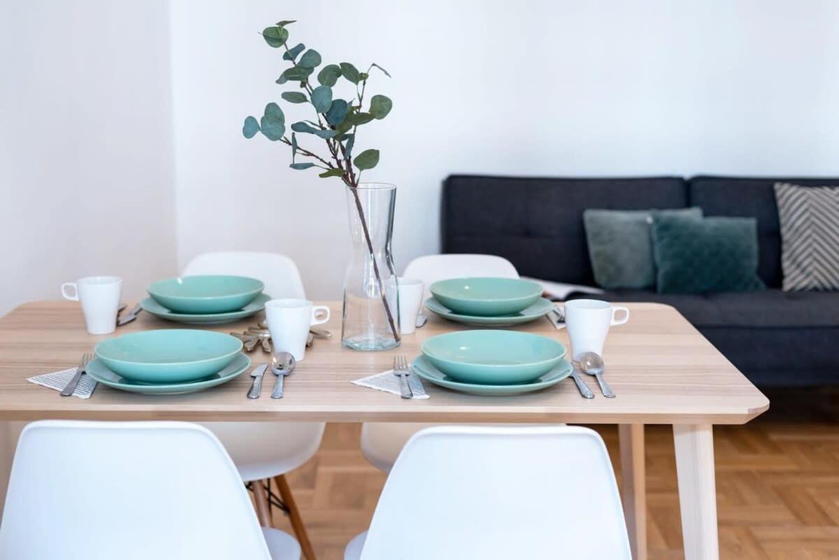 Lovely Downtown Apartment Close To The Basilica Budapeste Exterior foto