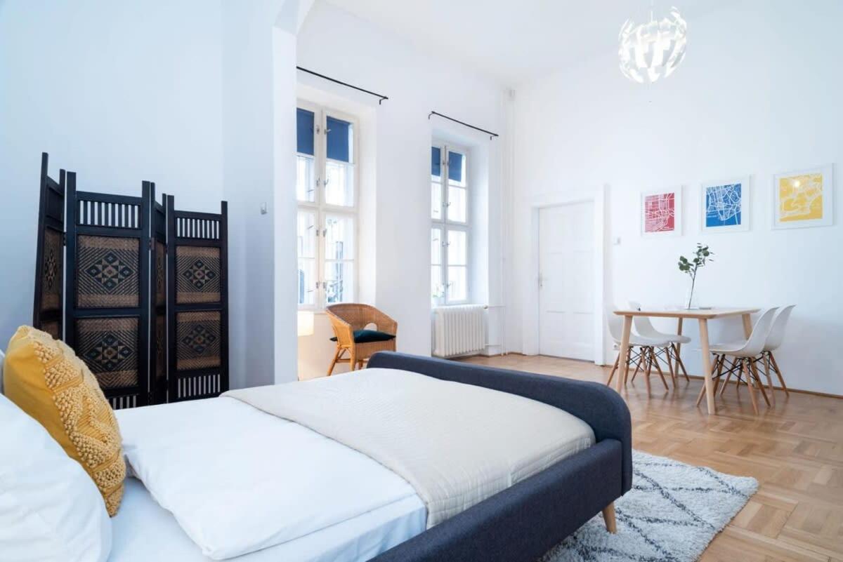 Lovely Downtown Apartment Close To The Basilica Budapeste Exterior foto