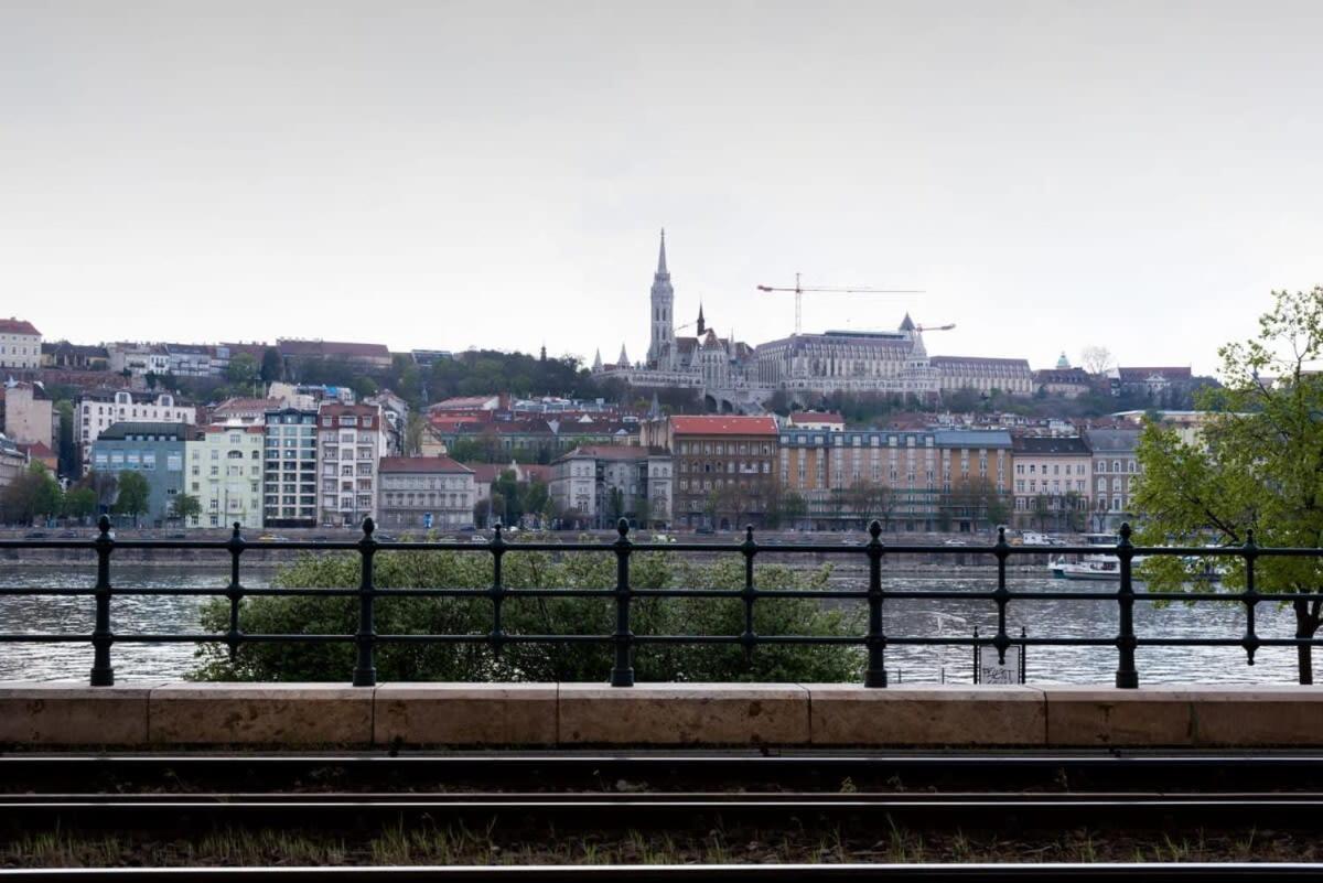 Lovely Downtown Apartment Close To The Basilica Budapeste Exterior foto